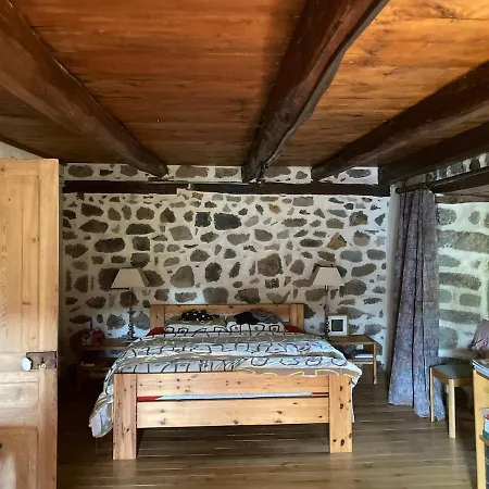 Authentic With Charm In The Heart Of The Auvergne Volcanoes Σπίτι διακοπών