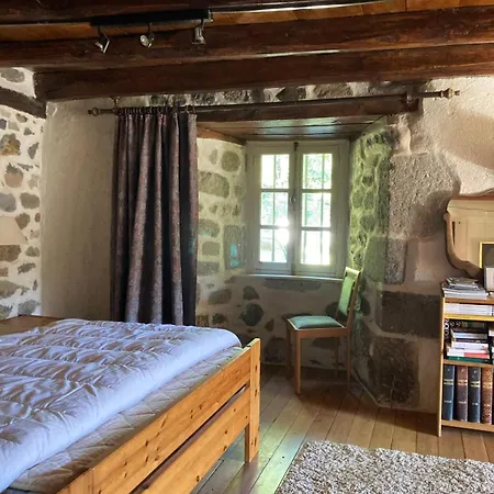 Σπίτι διακοπών Authentic With Charm In The Heart Of The Auvergne Volcanoes *