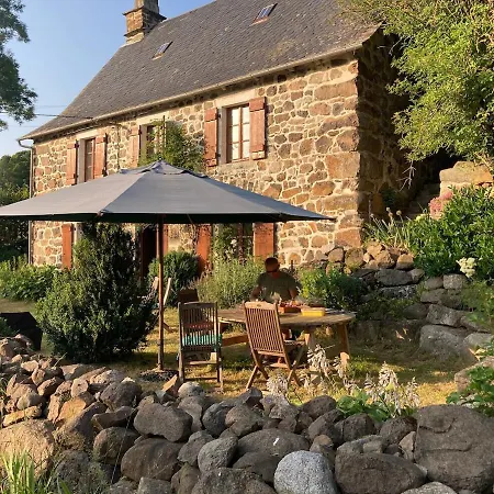 Authentic With Charm In The Heart Of The Auvergne Volcanoes Σπίτι διακοπών *