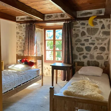 別荘 Authentic With Charm In The Heart Of The Auvergne Volcanoes